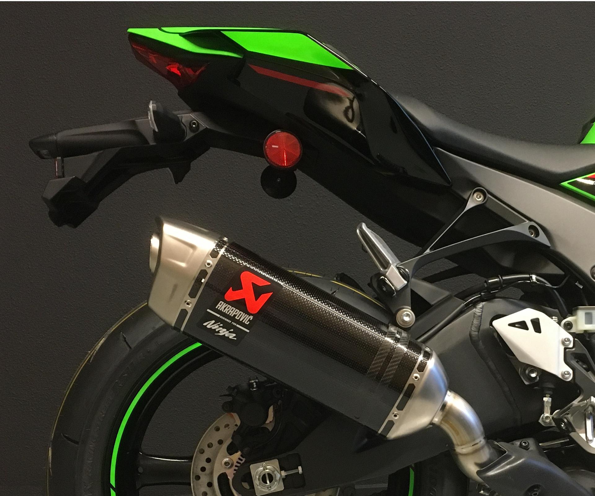 Akrapovič Carbon SBK Replica Sportauspuff (Ninja ZX-10R/RR)