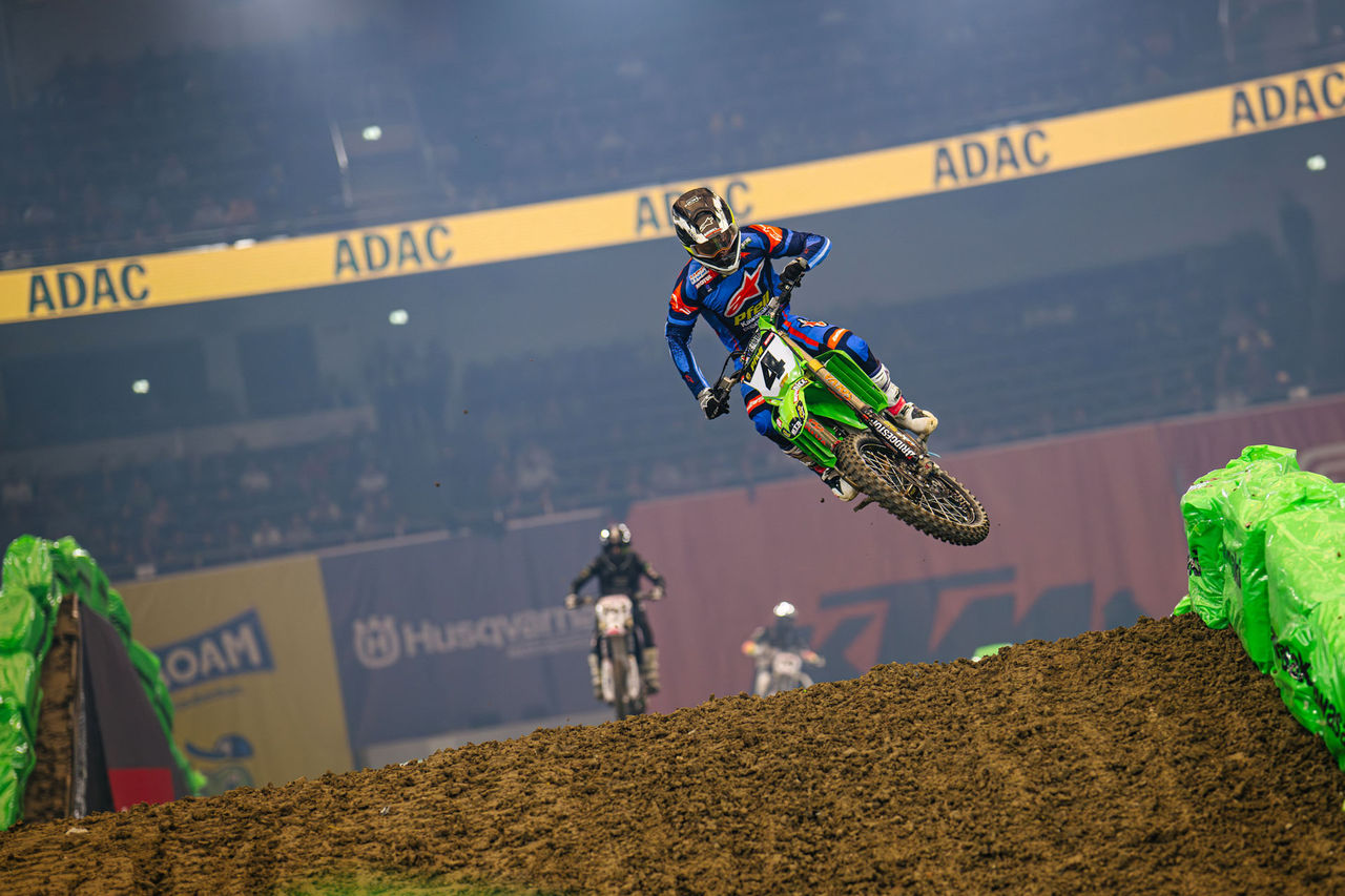 Dortmund , 090126 , 41. ADAC Supercross , Westfalenhallen Dortmund

Im Bild: 4 Luke Clout (Australien / Kawasaki / Kawasaki Motul Pfeil) in der SX1

Foto: Steve Bauerschmidt