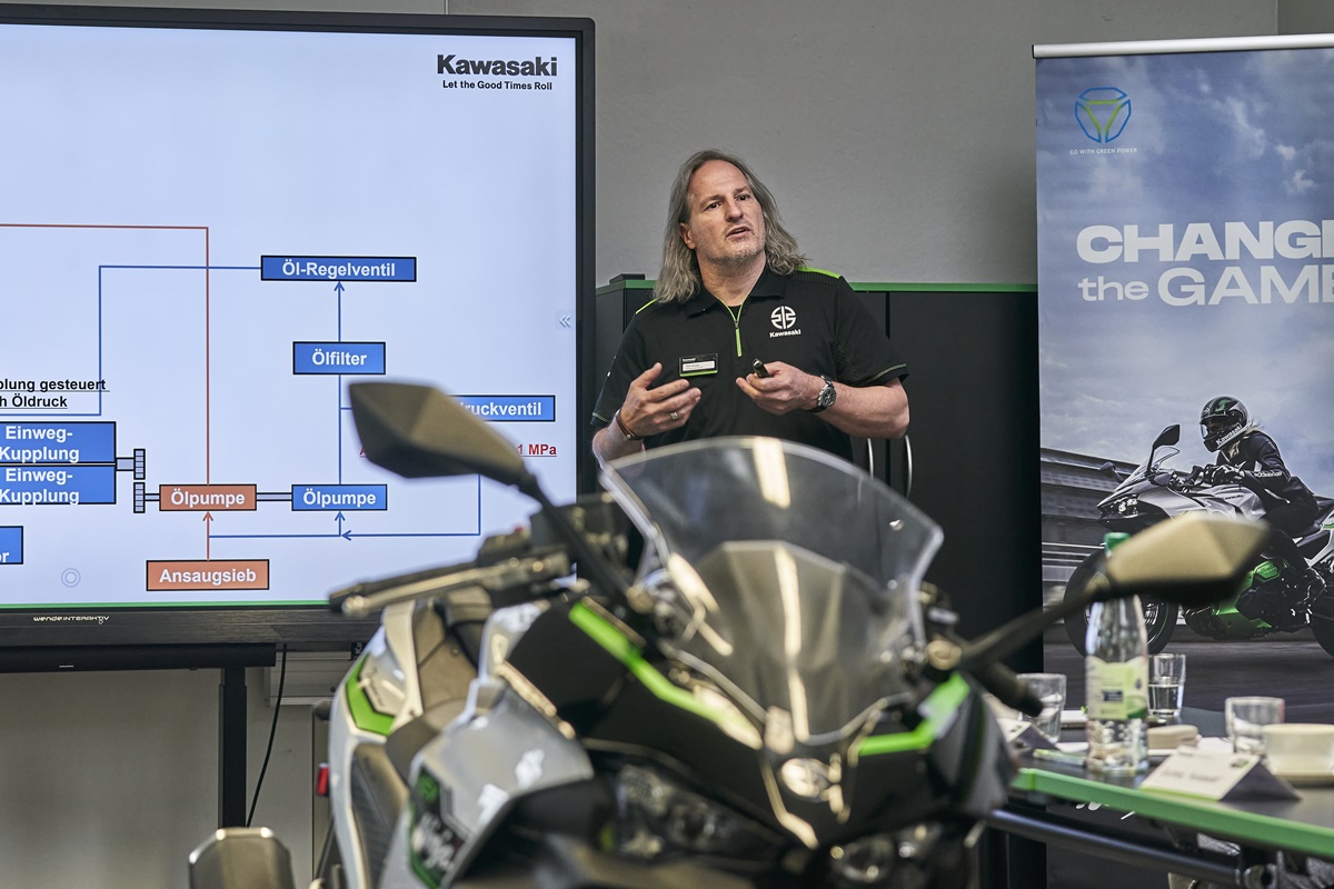 Kawasaki HEV Ninja 7 Hybrid